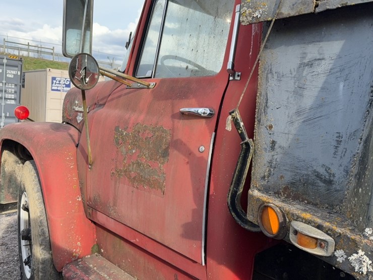 1967-international-loadstar-image-13