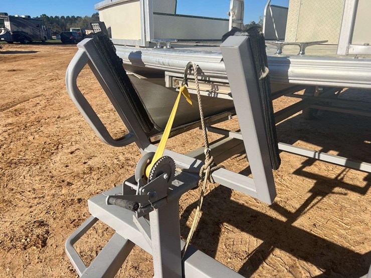 2000-all-aluminum-25'-pontoon-boat-w/-trailer-image-8