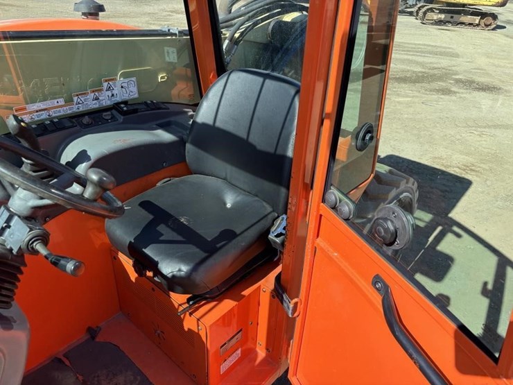 2017-jlg-g5-18a-image-22