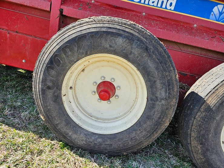 2019-new-holland-195-image-29