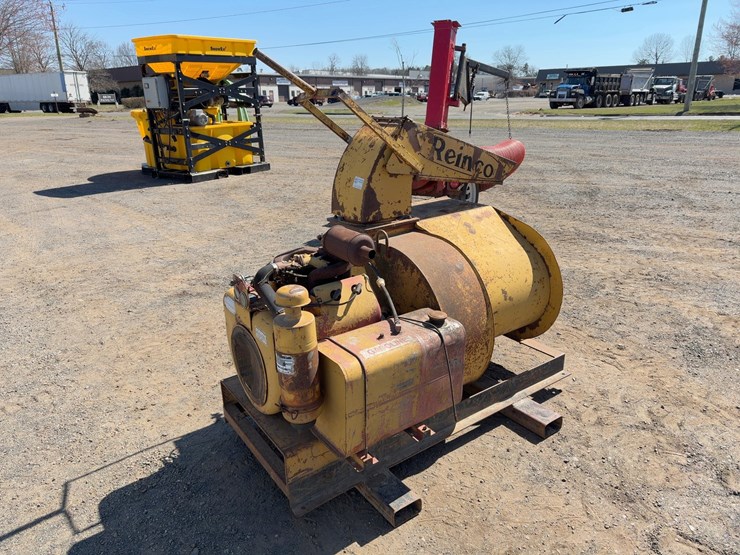 reinco-tm730-straw-blower-image-3