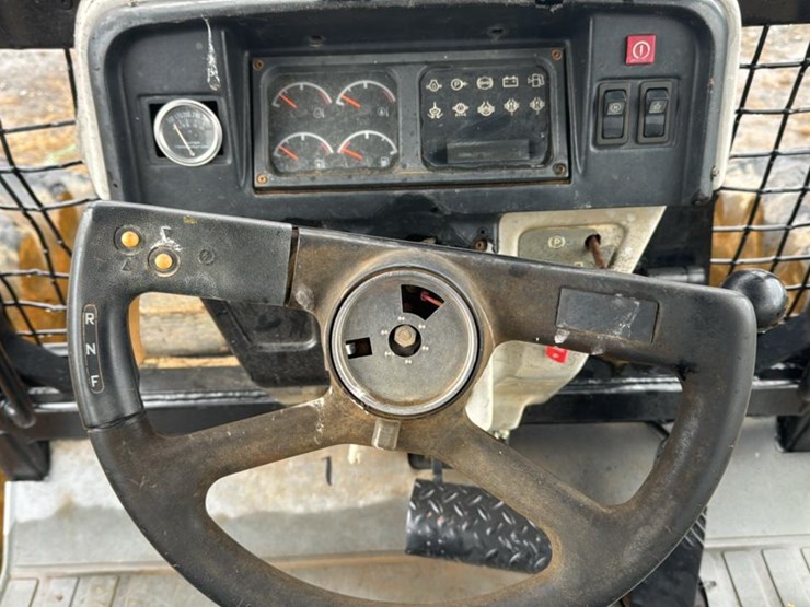 caterpillar-525-image-12