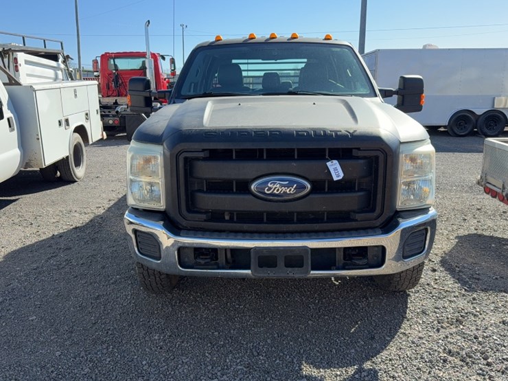 2011-ford-f350-image-2