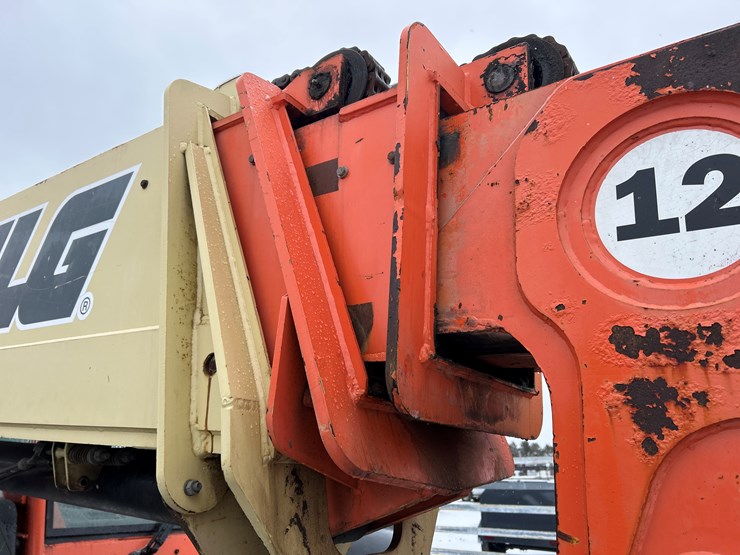 2006-jlg-g12-55a-image-18