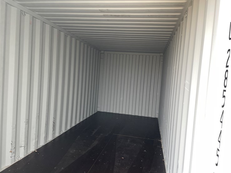 #115-•-20'-shipping-container-image-8