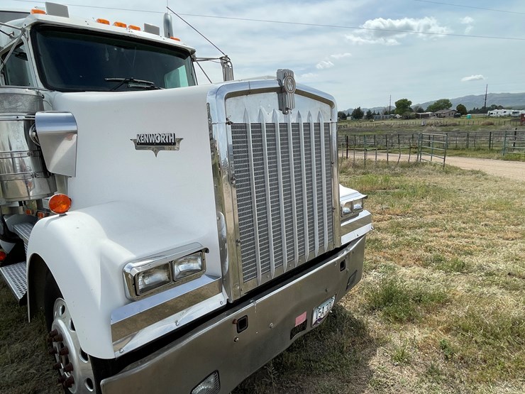 2000-kenworth-w900l-image-35
