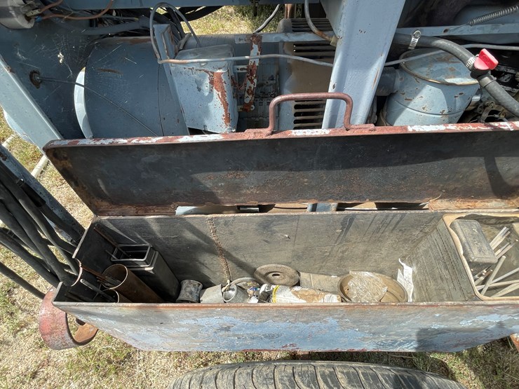 #4028-•-lincoln-arc-welder-image-16