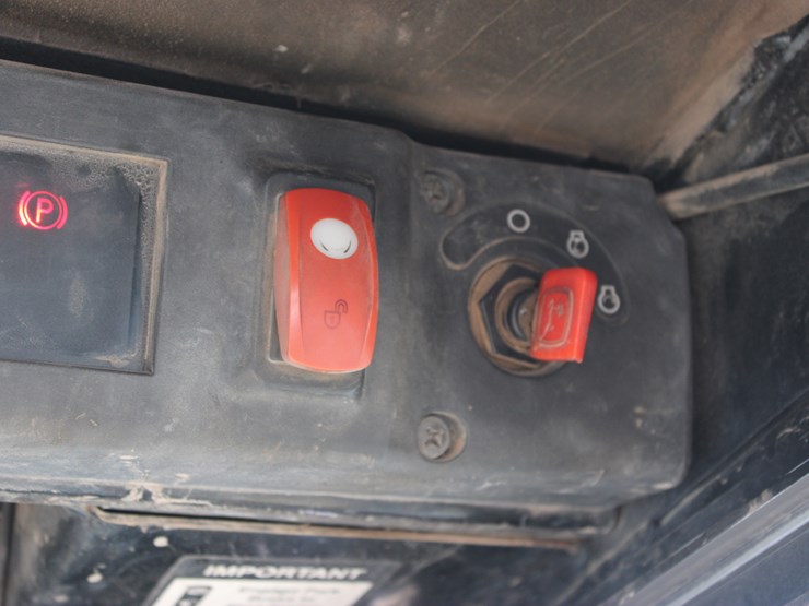 deere-ct322-image-52