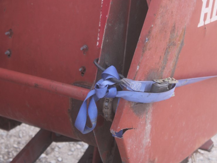 #1041-•-case-ih-8370-mower-conditioner-image-28