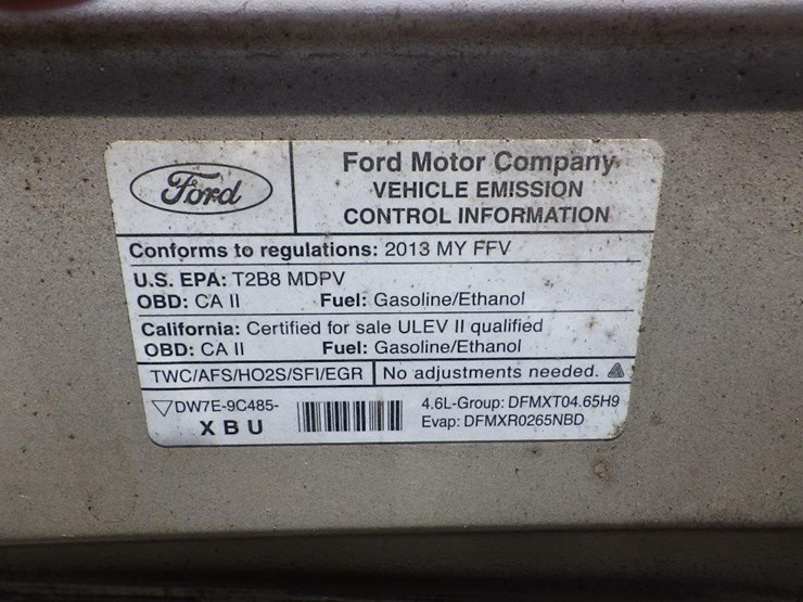 2013-ford-cargo-image-13