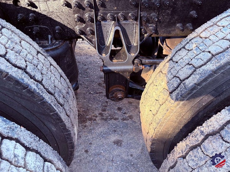 2008-volvo-vt-t/a-truck-tractor-image-11