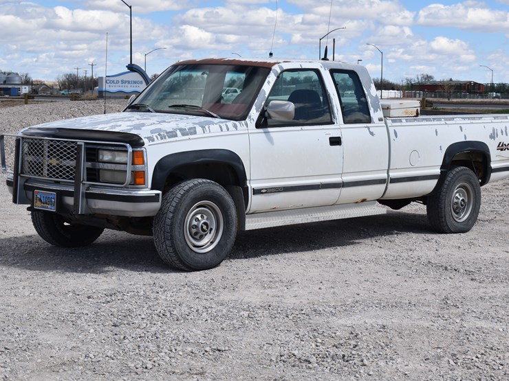 1993-chevrolet-silverado-3500-image-2