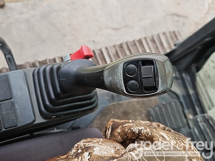 2022-doosan-dx225-lc-image-39