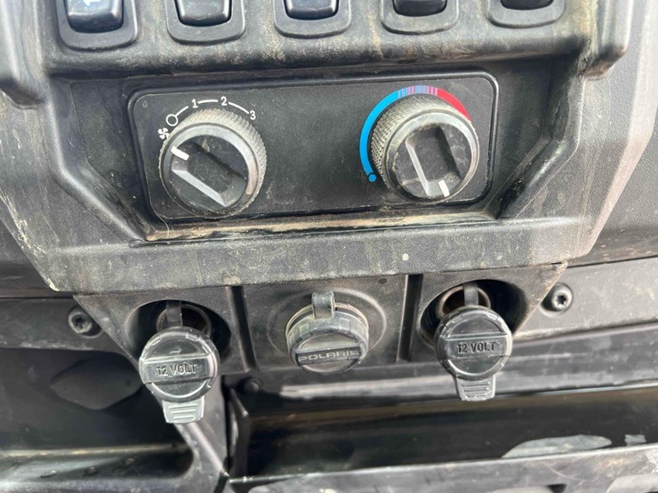 2022-polaris-ranger-image-21