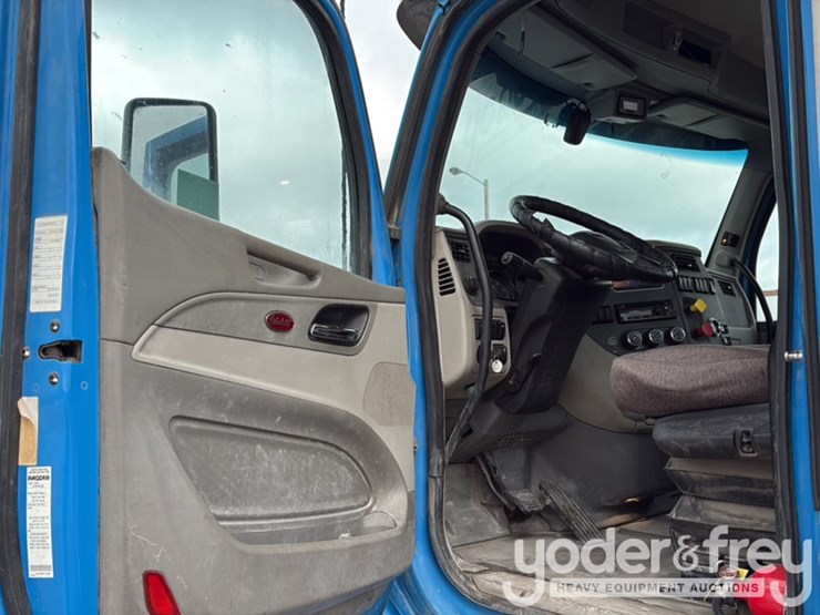 2018-peterbilt-579-image-118