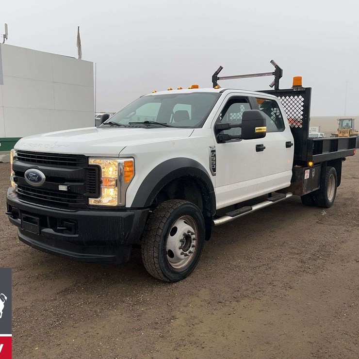 2017 FORD F550