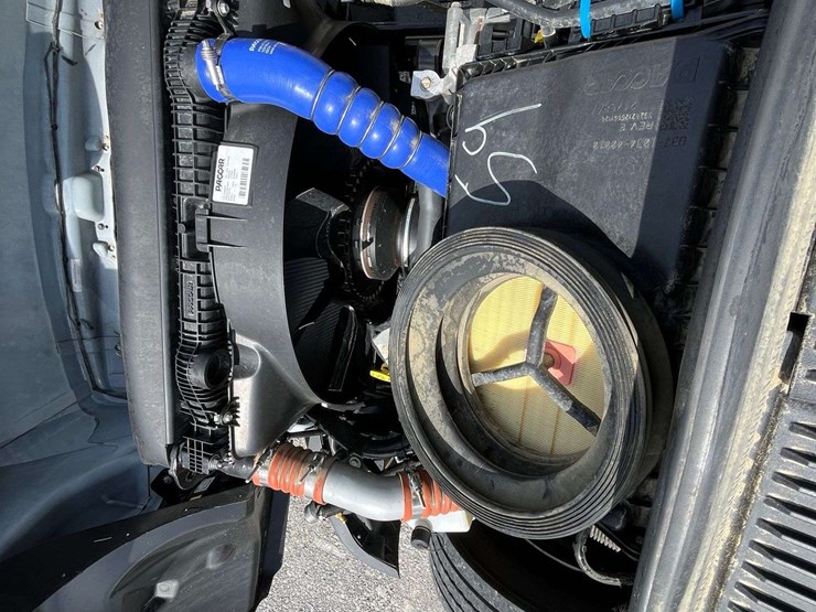 2025-kenworth-t380-image-95