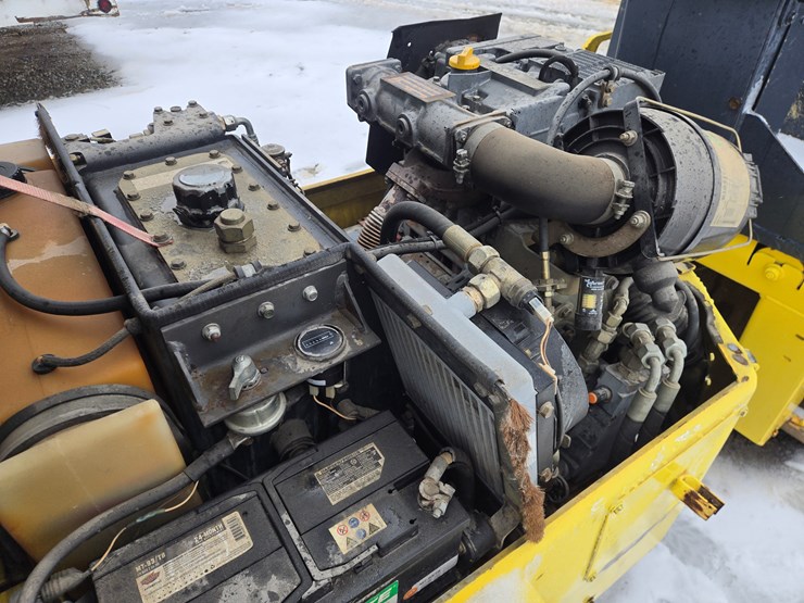 2004-bomag-bw120ad-4-image-31