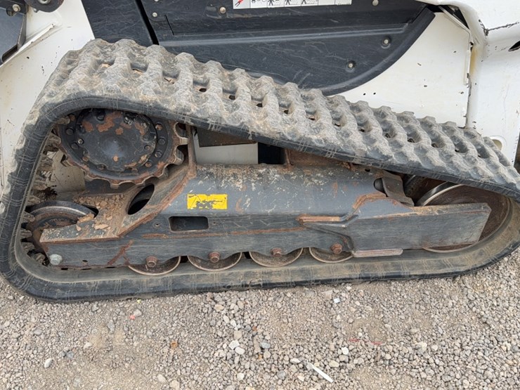 2021-bobcat-t66-image-3