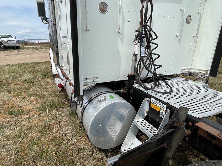 2000-kenworth-w900l-image-15