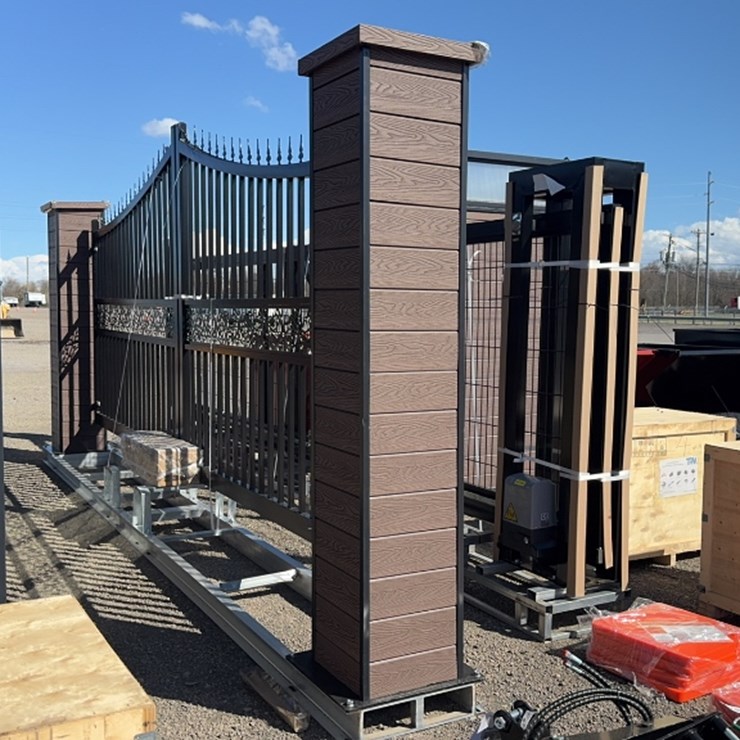 #1071 • 16' BI-PARTING GATE W/ POSTS AND ELECTRIC OPENER