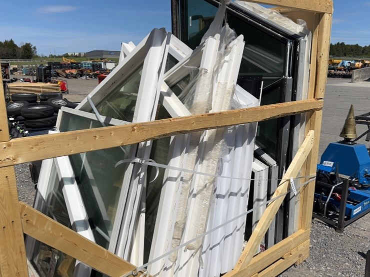 #6098-•-crate-of-various-sized-windows-image-2
