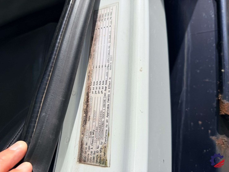 2007-international-7400-image-69