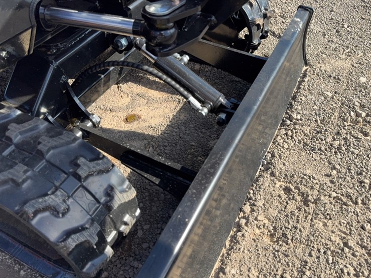 #1096-•-2025-tpm-18hs-mini-excavator-image-7