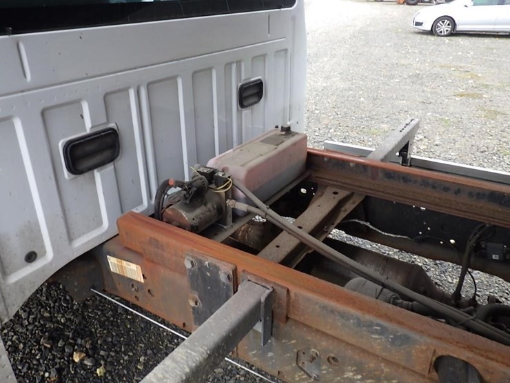 2016-ford-f550-image-9