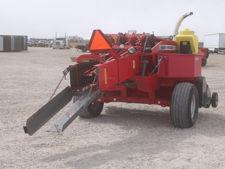 2015-massey-ferguson-1840-image-8