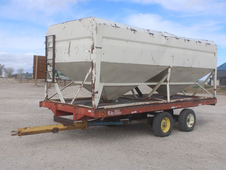 #1054-•-prairie-built-double-hopper-seed-tender-image-11