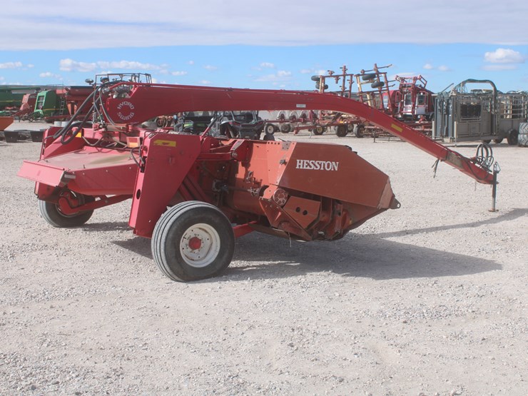 hesston-1170-image-5