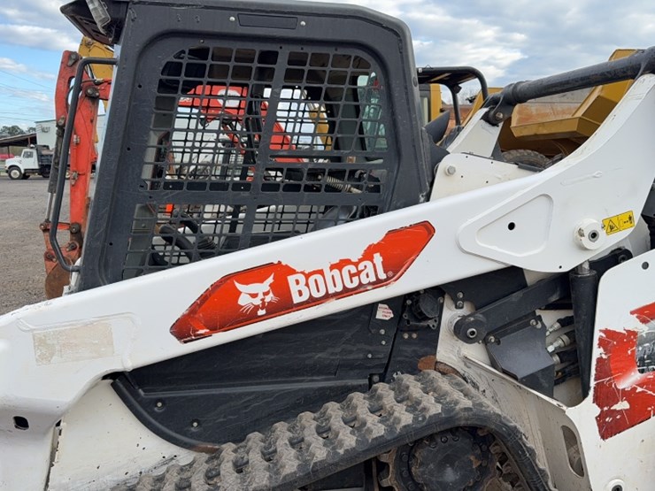 2021-bobcat-t66-image-10