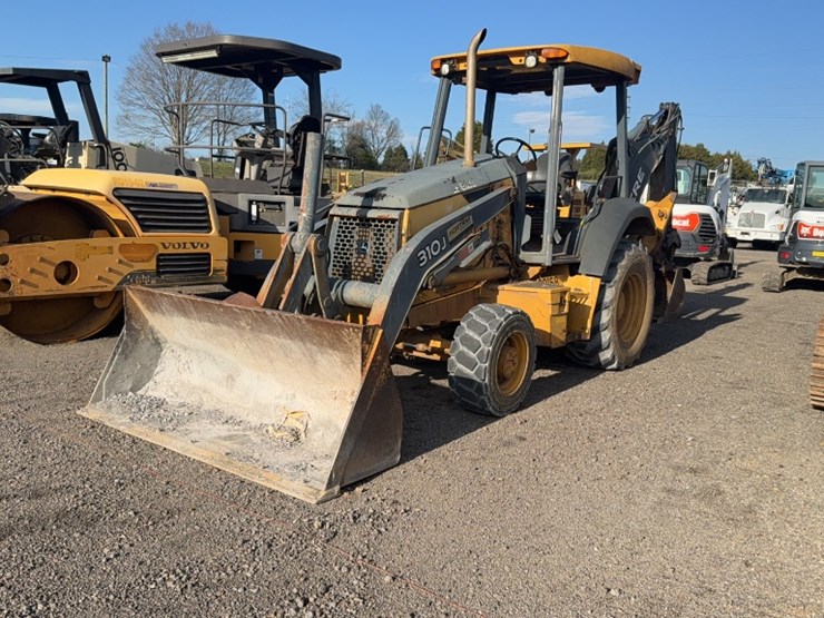 john-deere-310-image-1