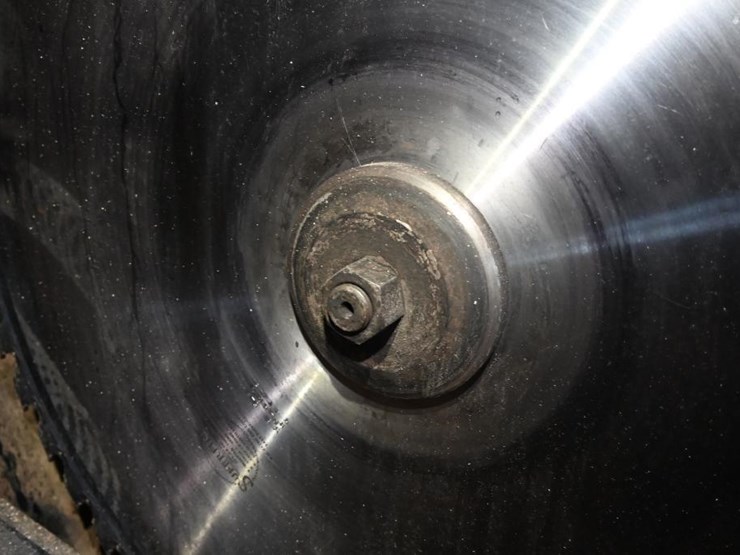 #118-•-56"-husk-with-top-saw-image-17