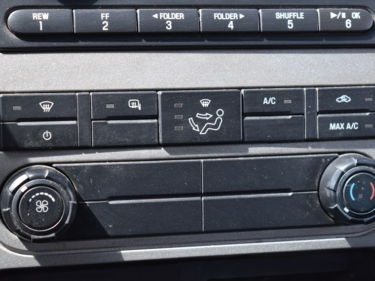 2013-ford-f250-xlt-image-29