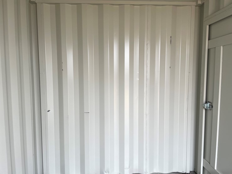 #118-•-10'-storage-container-image-11