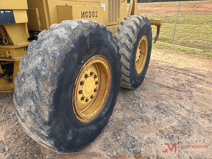 1996-caterpillar-140h-image-17