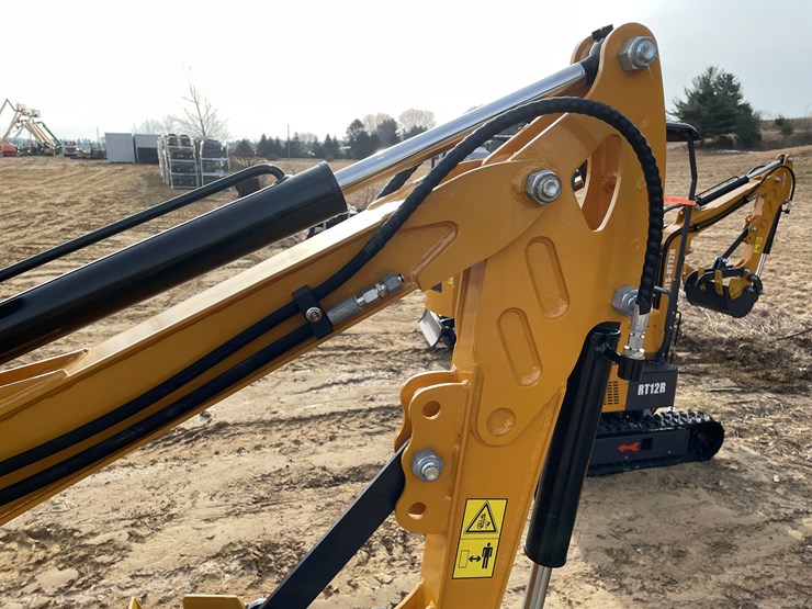 #1039-•-new-ats-rt12r-mini-excavator-image-24