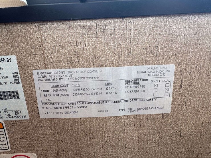 2014-ford-f-53-motorhome-image-34
