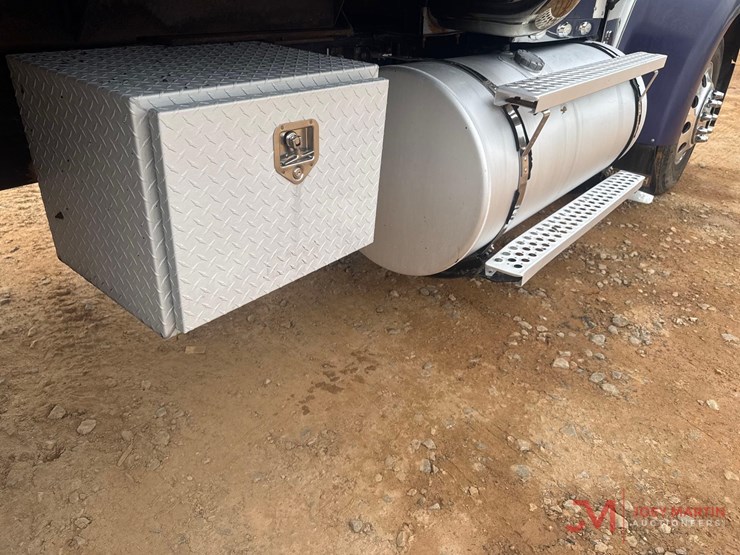 kenworth-w900-image-17