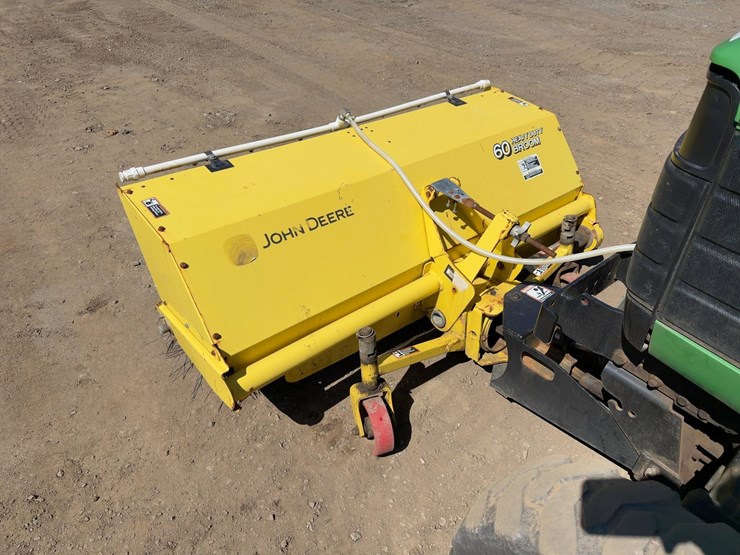 john-deere-4310-image-10