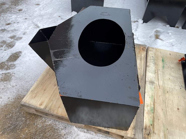 #2012-•-mini-skid-steer-concrete-bucket-attachment-image-6