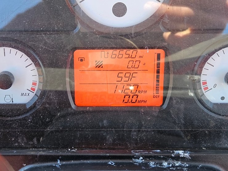 massey-ferguson-4710-image-42