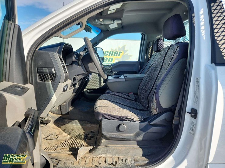 2017-ford-f350-image-17