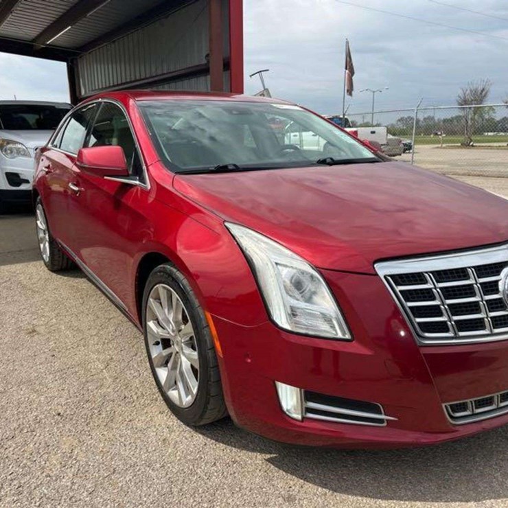 2015 Cadillac XTS Luxury FWD 4 Dr Sedan,