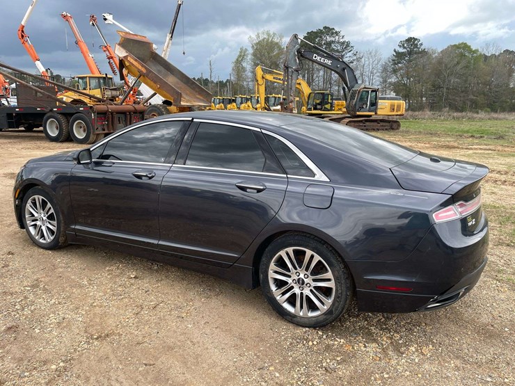 2013-lincoln-mkz-4-door-sedan-(219,487-miles)-image-2