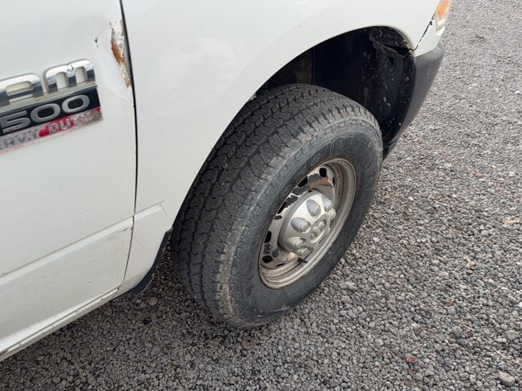 2012-dodge-2500-image-4