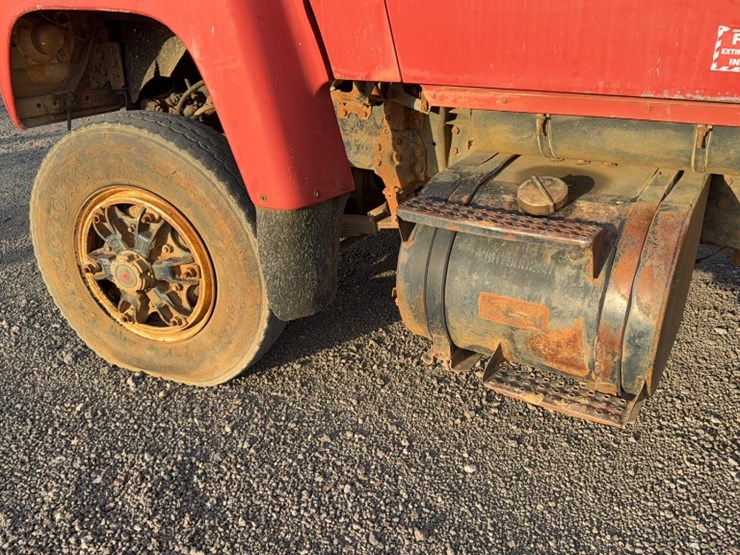 1988-ford-l8000-image-13