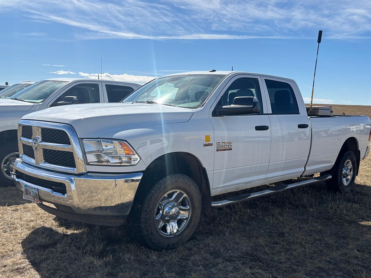 2015-dodge-2500-image-1
